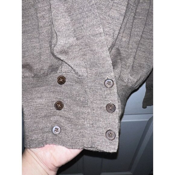 GAP Womens V-Neck Button Front Lightweight Ultrasoft Wool Cardigan Sweater Sz M - Picture 5 of 10